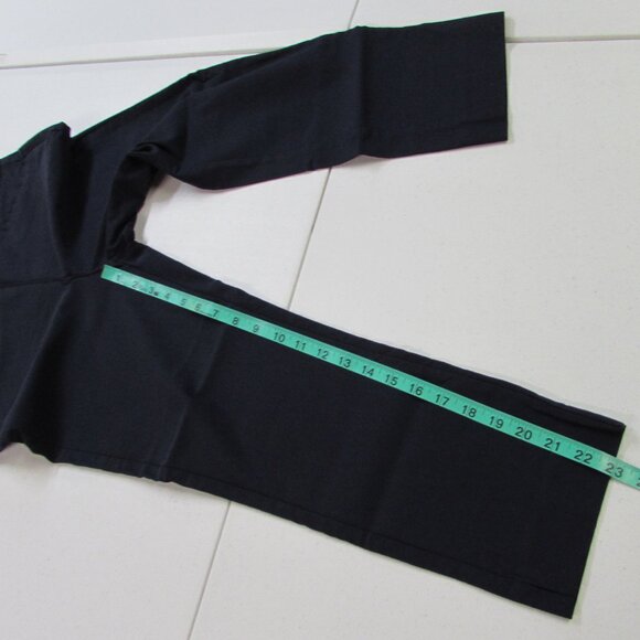 Chicos Dark Blue Brigitte Pull On Cropped Pants Size 0.5(6) Like New - Picture 14 of 16